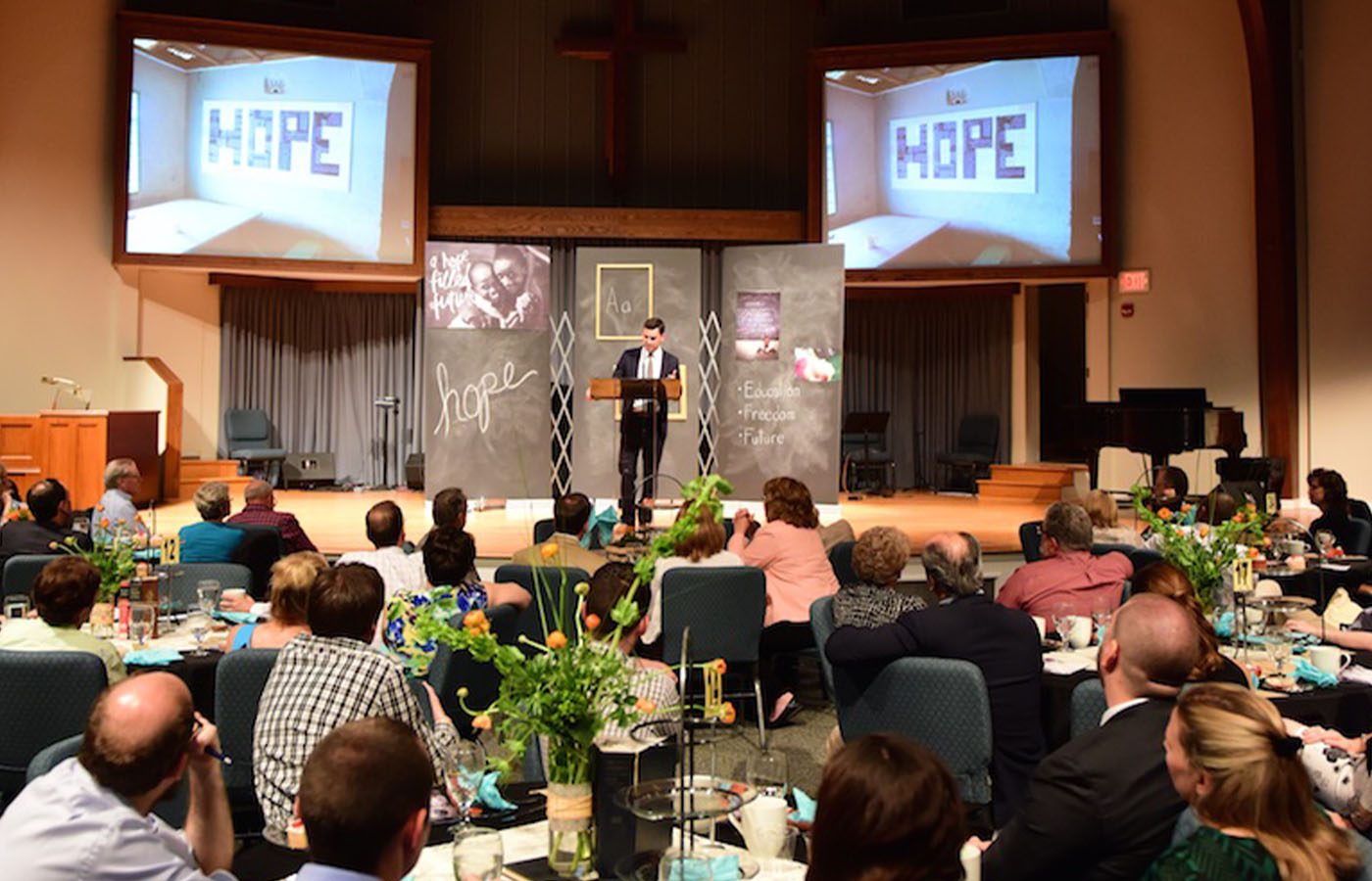 fundraising banquet for chariots for hope